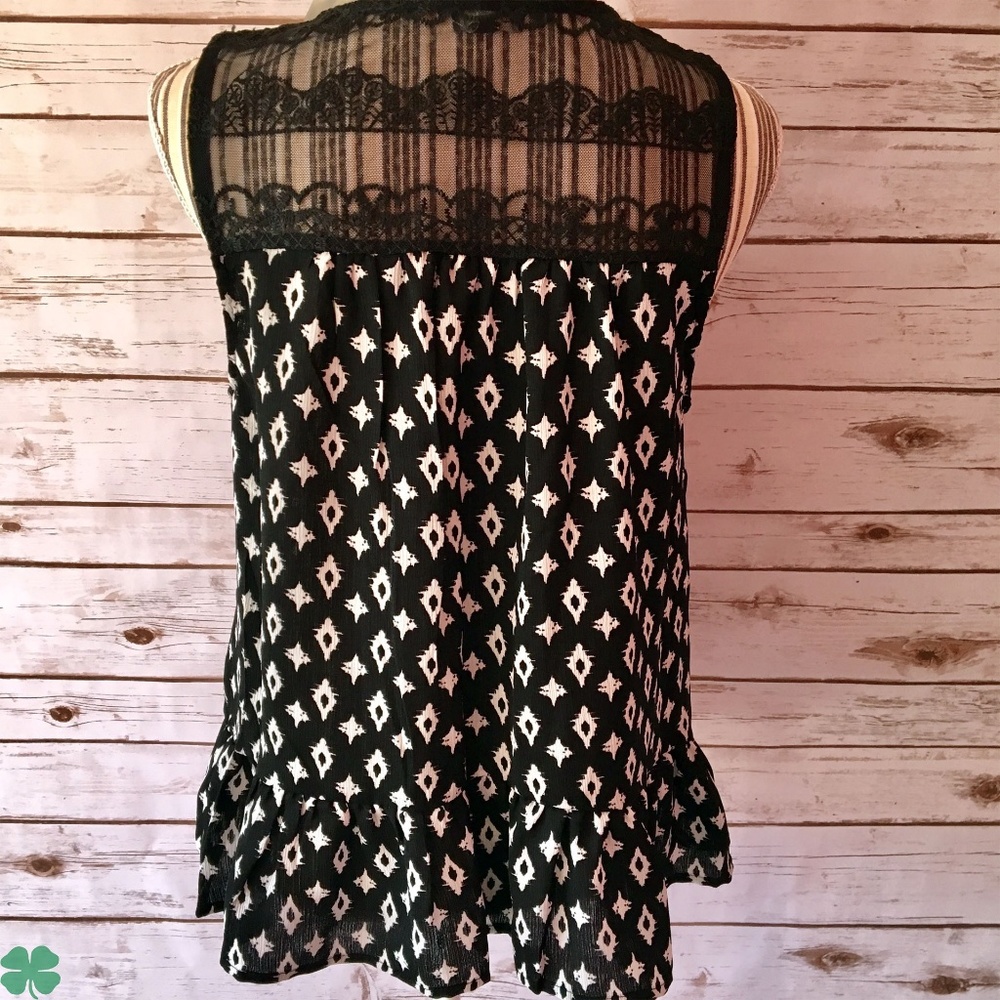 NWT Lily Rose Sleeveless Top Size Large - Picture 2 of 10